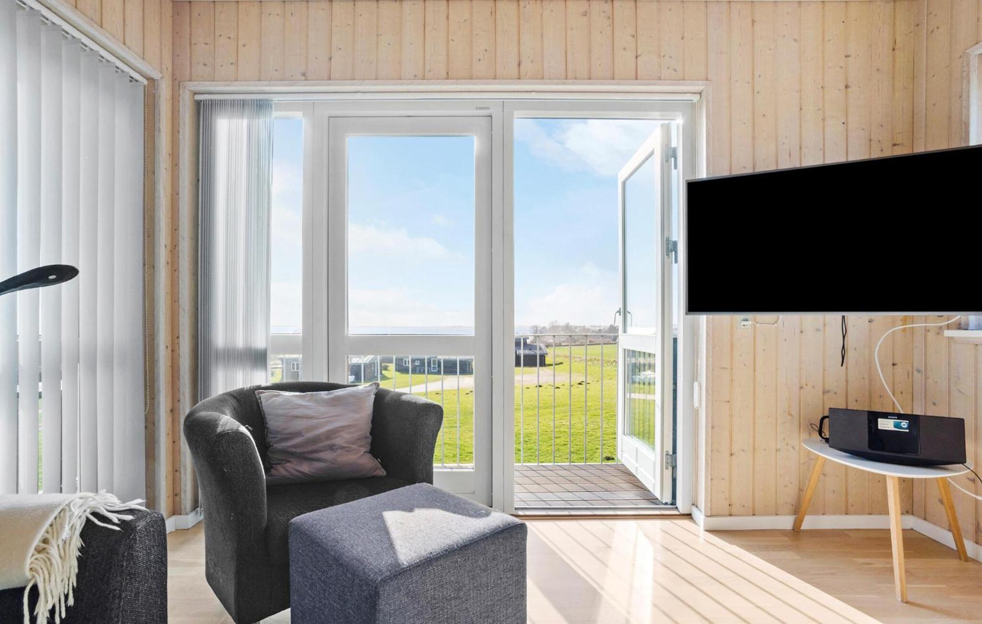 4 Bedroom Nice Home In Fåborg Exteriör bild