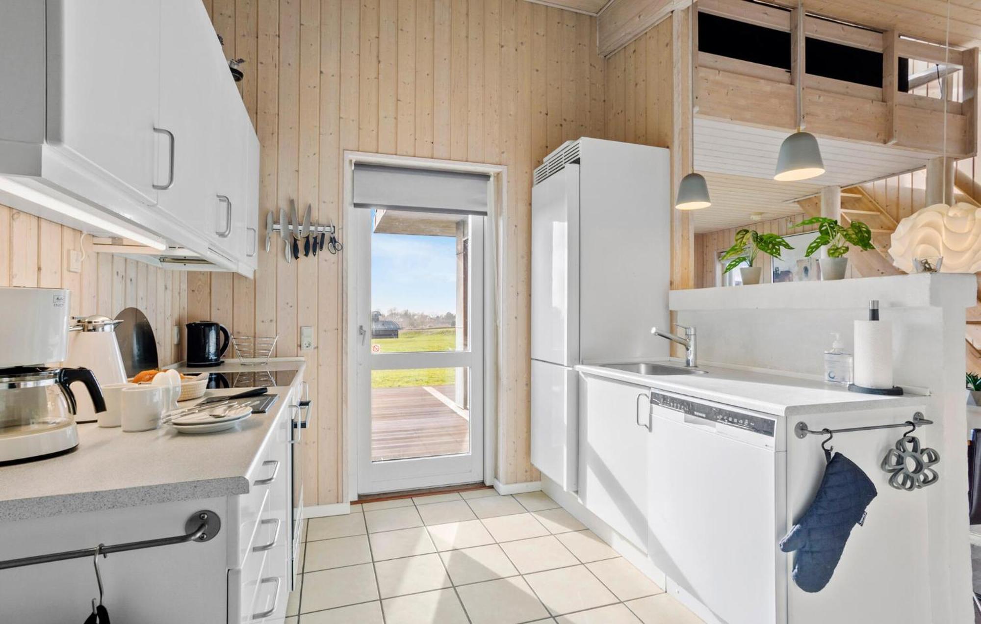 4 Bedroom Nice Home In Fåborg Exteriör bild